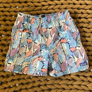 Patagonia swim shorts size M (10)